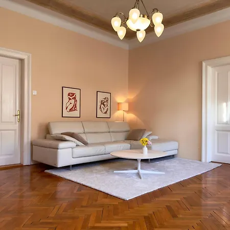 Apartment Gorup Palace *