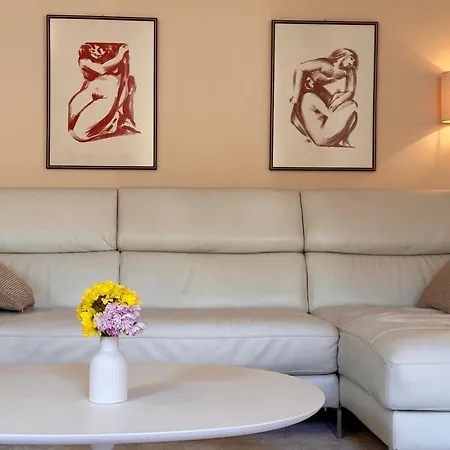 Gorup Palace Apartment *
